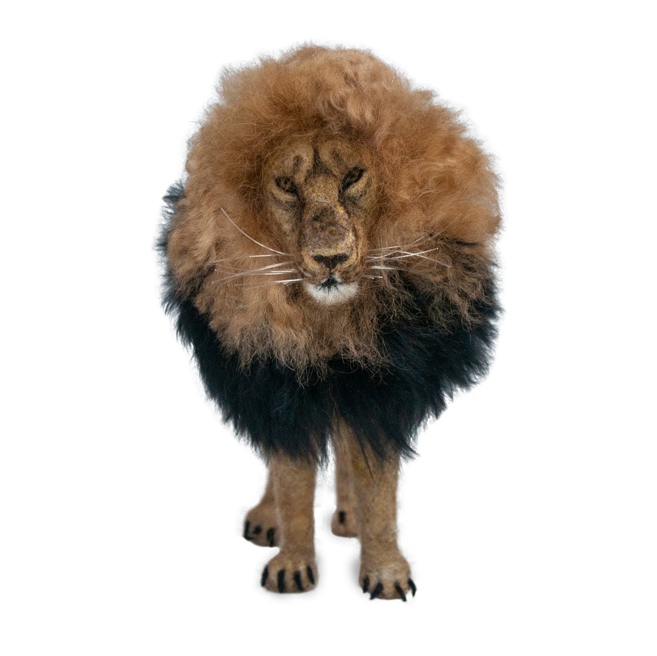Grand Lion Showpiece - Lanart Alpaca