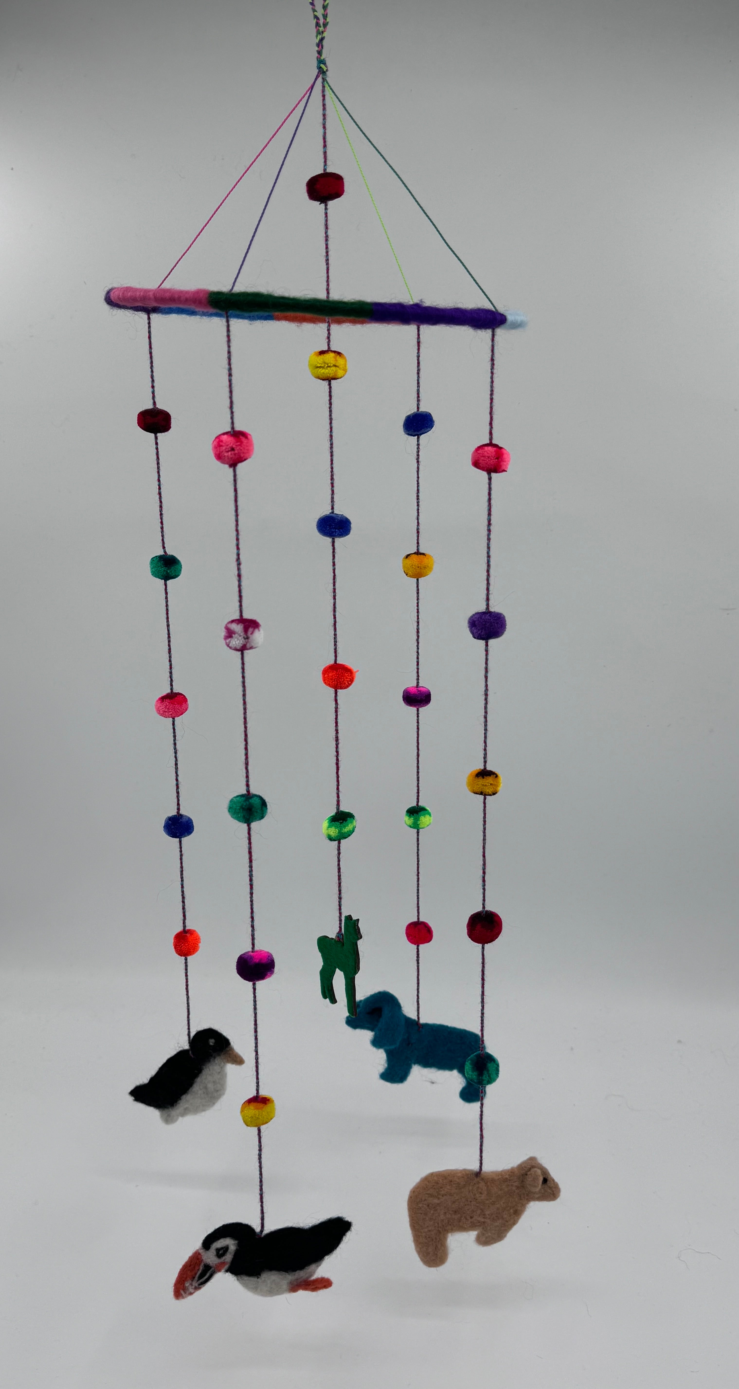 Whimsy Crib Mobile: Soft Fiber Decor
