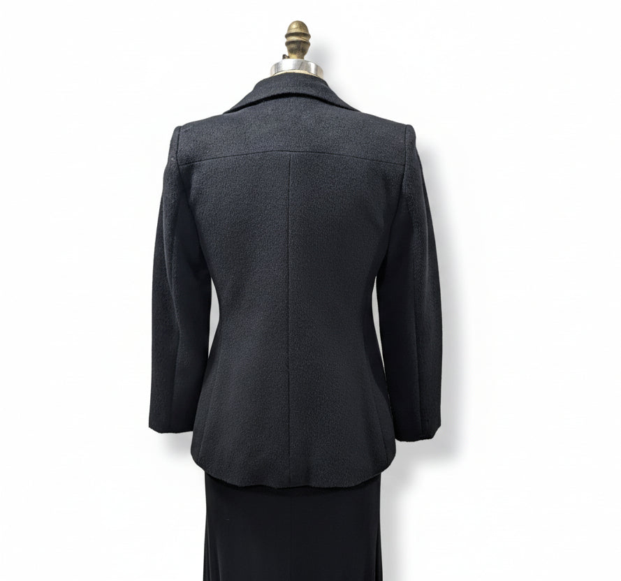 Elegant Blazer — Studio