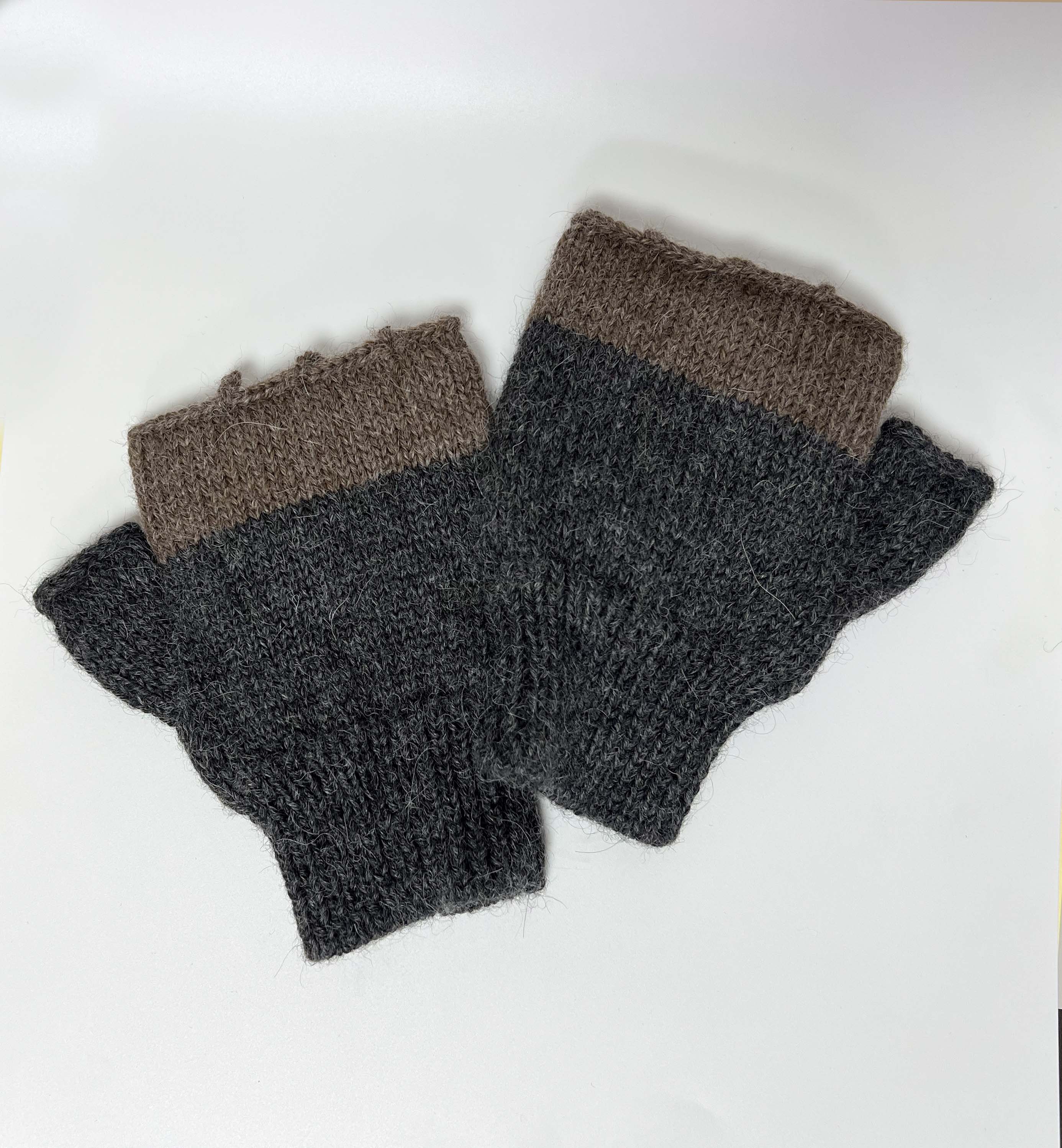 The Meridian Hybrid Gloves-Charcoal