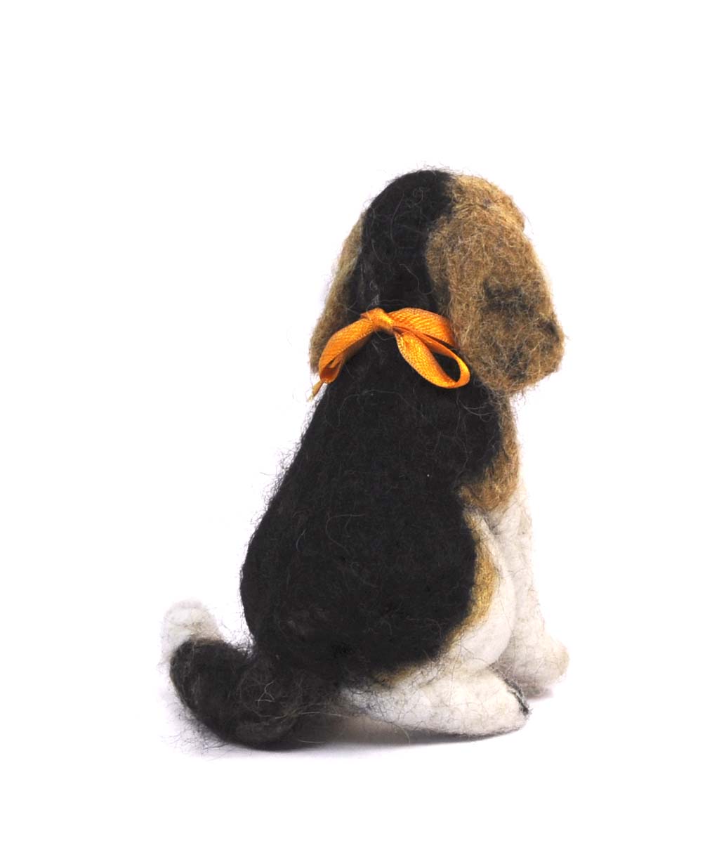 Charlie Beagle - Lanart Alpaca