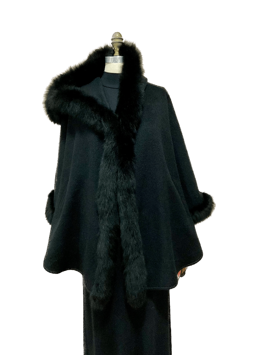 Royalty Fur Hooded Cape - Lanart Alpaca