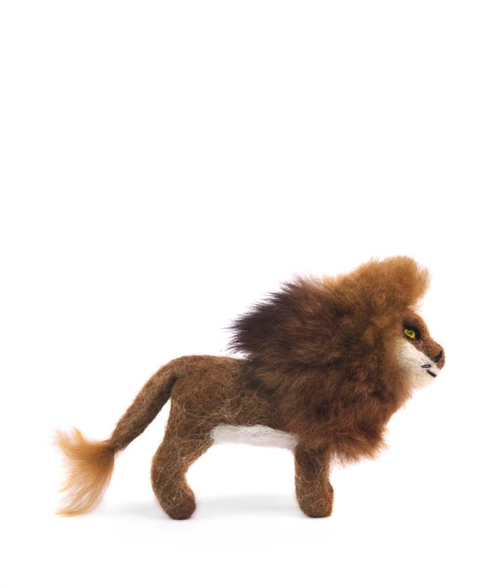 Lion - Lanart Alpaca