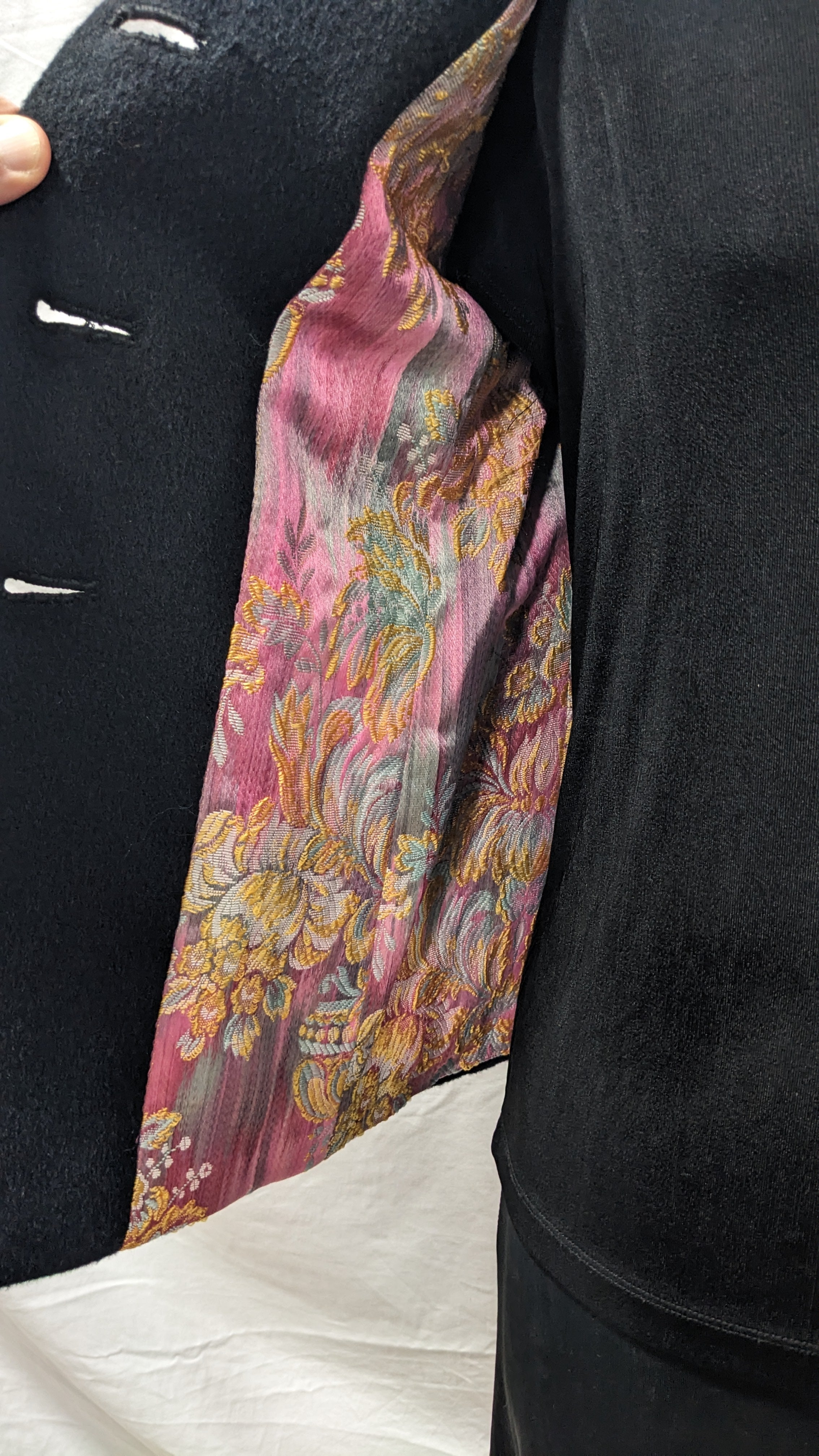 Elegant Blazer — Studio