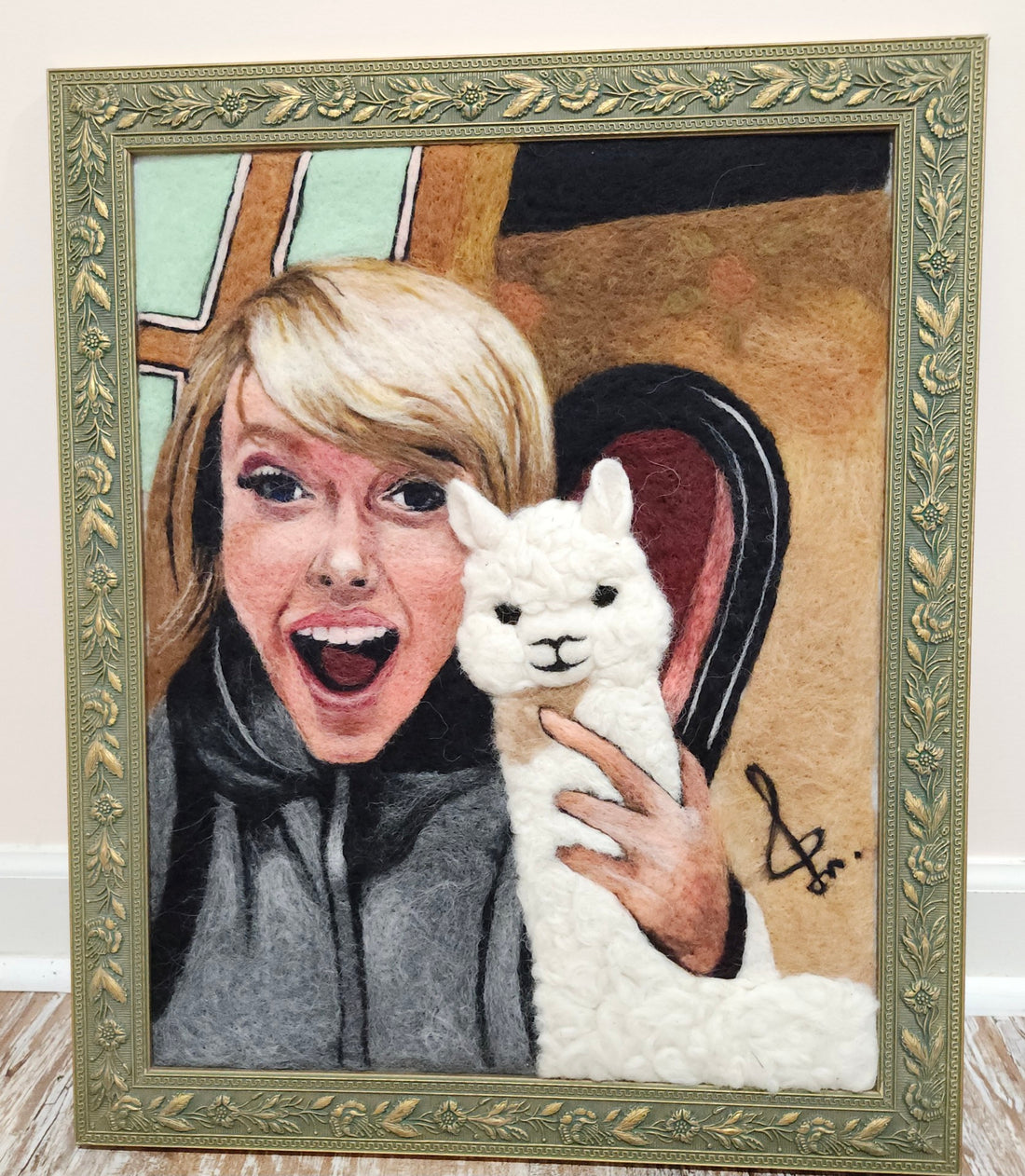 Swifty Alpaca: Alpaca Portrait