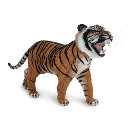 Grand Tiger Showpiece