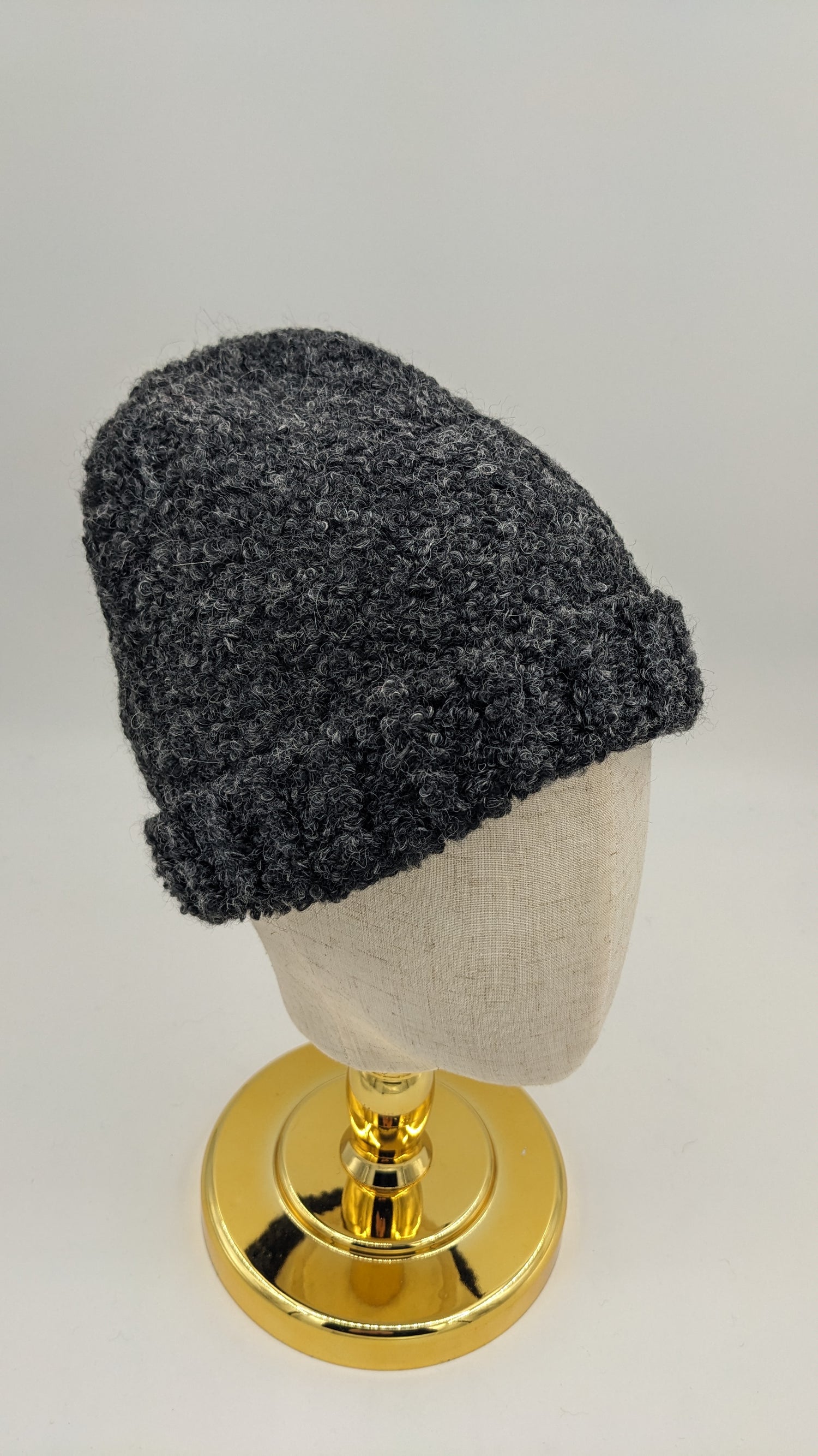 Boucle Beanie— Studio