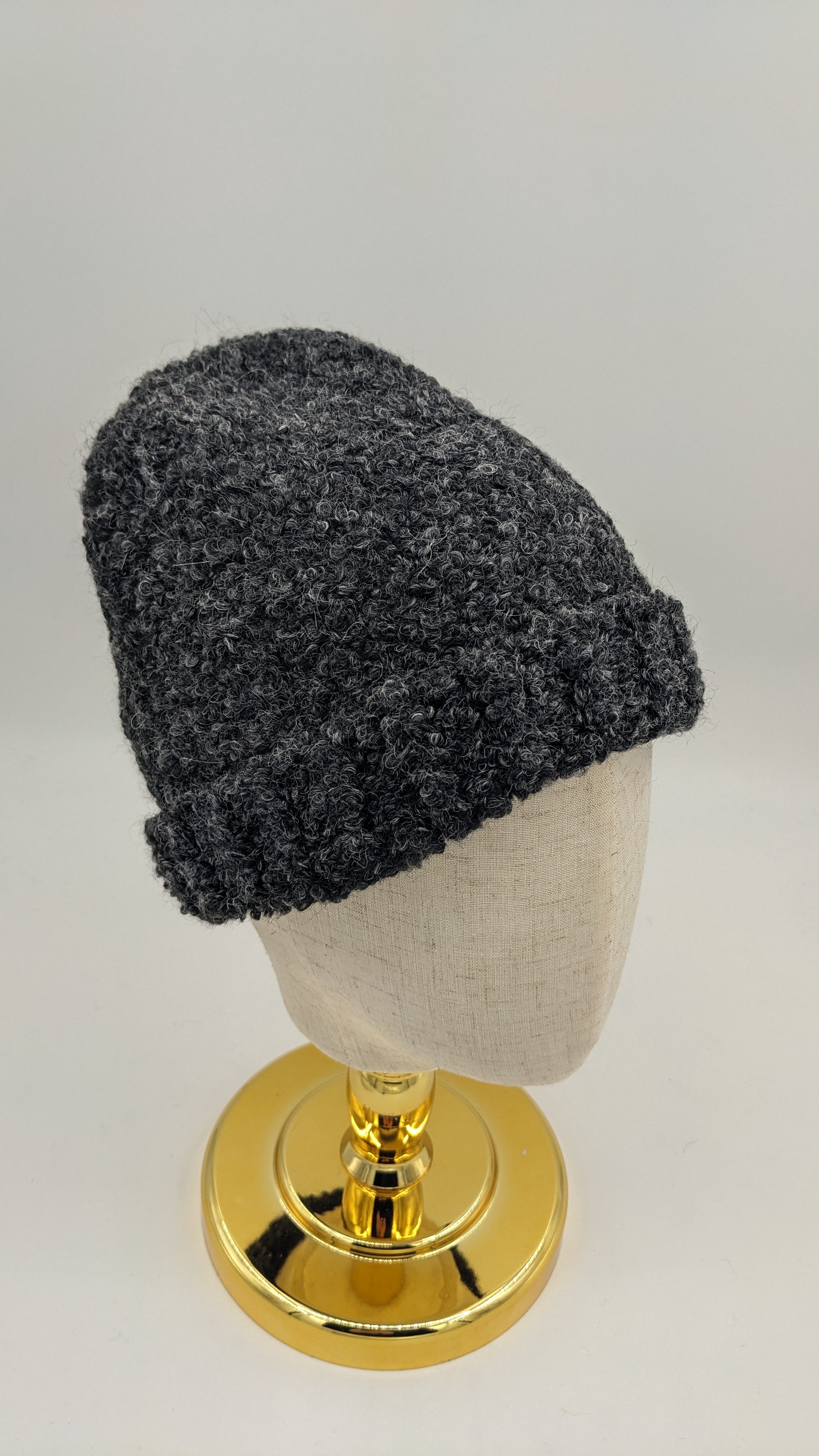 Boucle Beanie— Studio