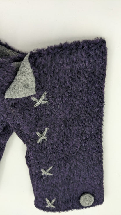 Suri Fingerless sleeve: SAMPLE