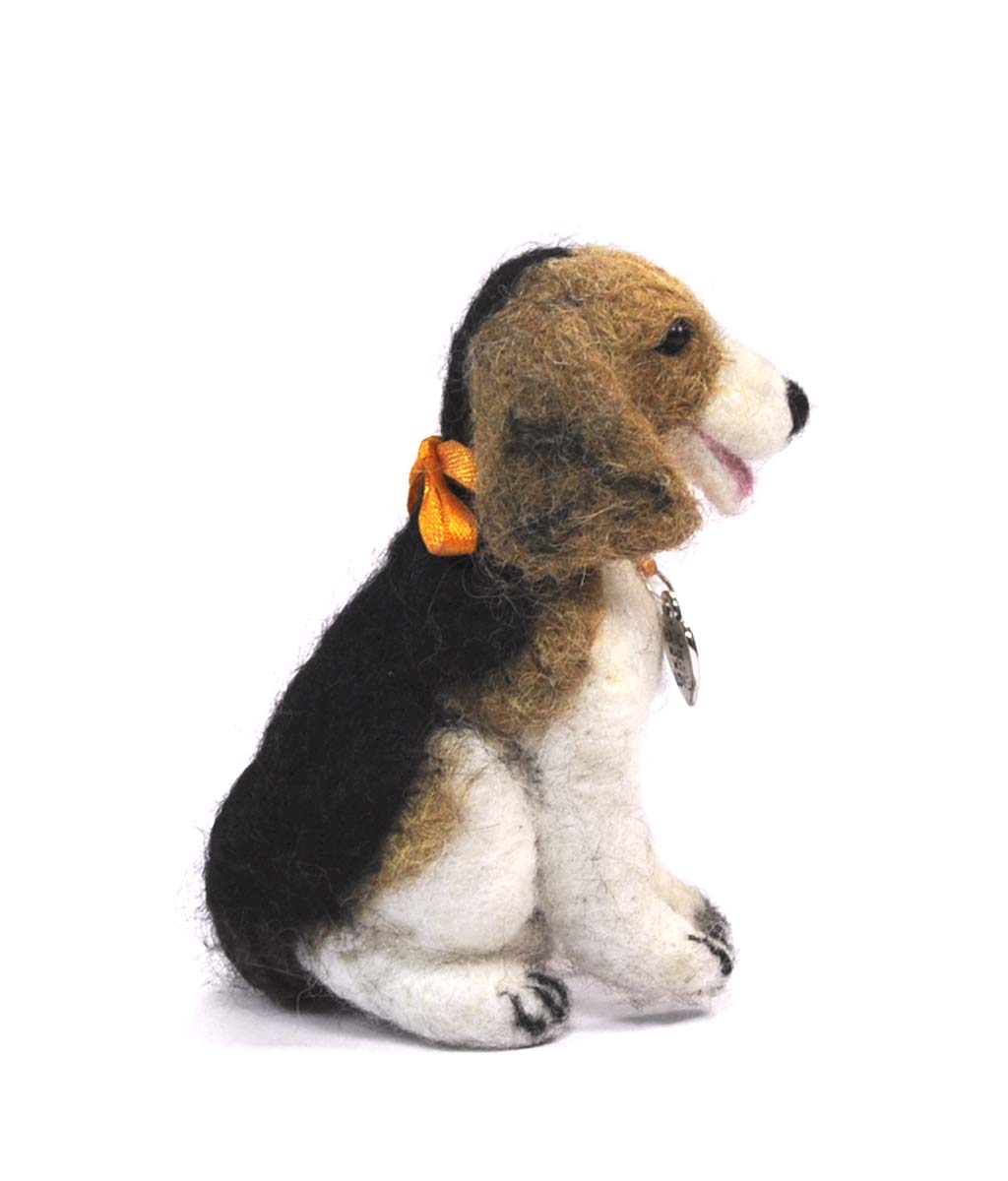 Beagle (Charlie): Felted Alpaca Sculpture