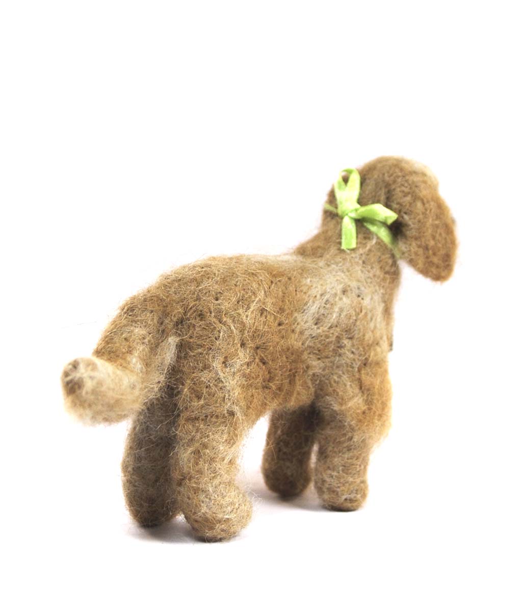 Golden Retriever Dog: Alpaca Fiber Sculpture